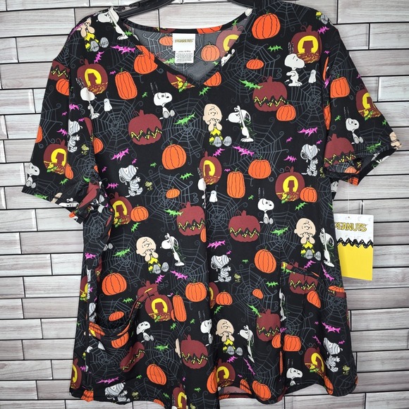 Peanuts Tops - New PEANUTS Women's 2XL Halloween Charlie Brown Snoopy‎ Short Sleeve Scrub Top